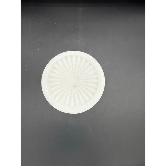 Vintage 1950s-60s White Milk Glass Starburst Mid Century Modern Vase - Picture 6 of 6